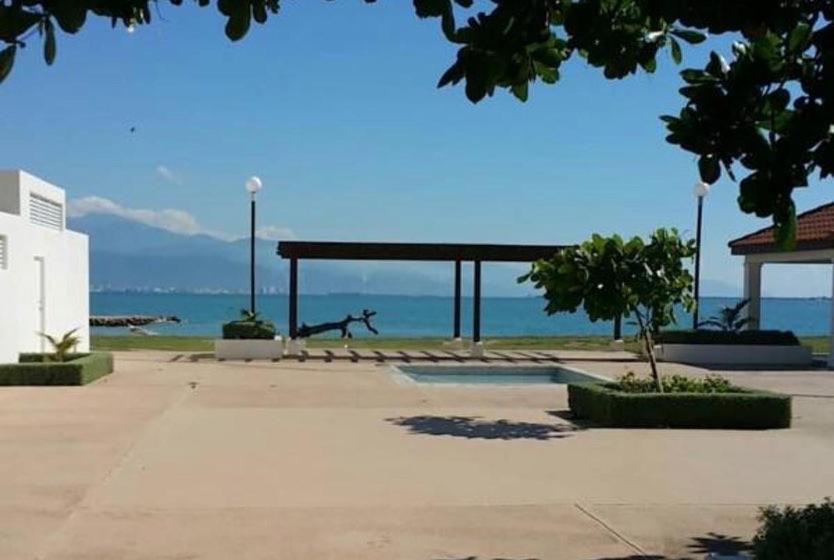 Bayfront Villa & Apartment 波特莫尔 外观 照片
