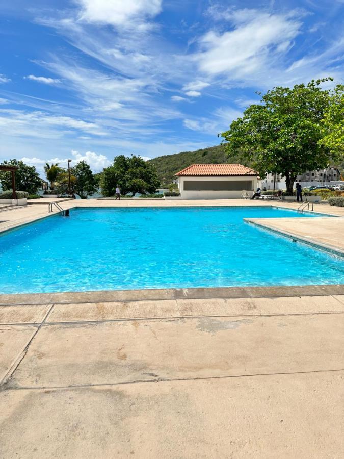Bayfront Villa & Apartment 波特莫尔 外观 照片