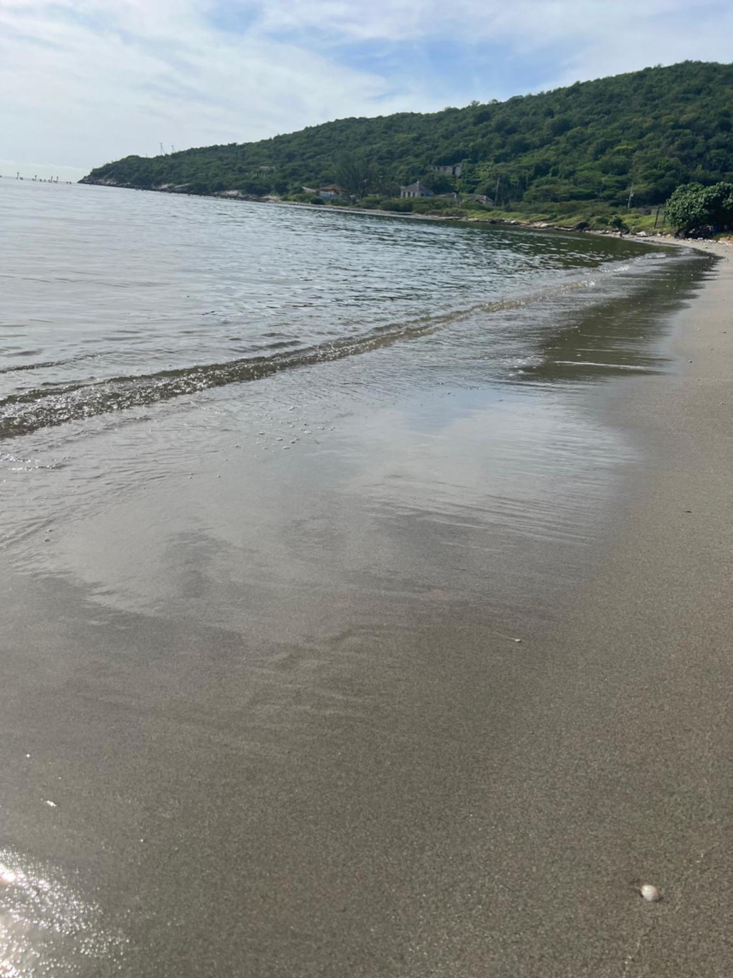Bayfront Villa & Apartment 波特莫尔 外观 照片