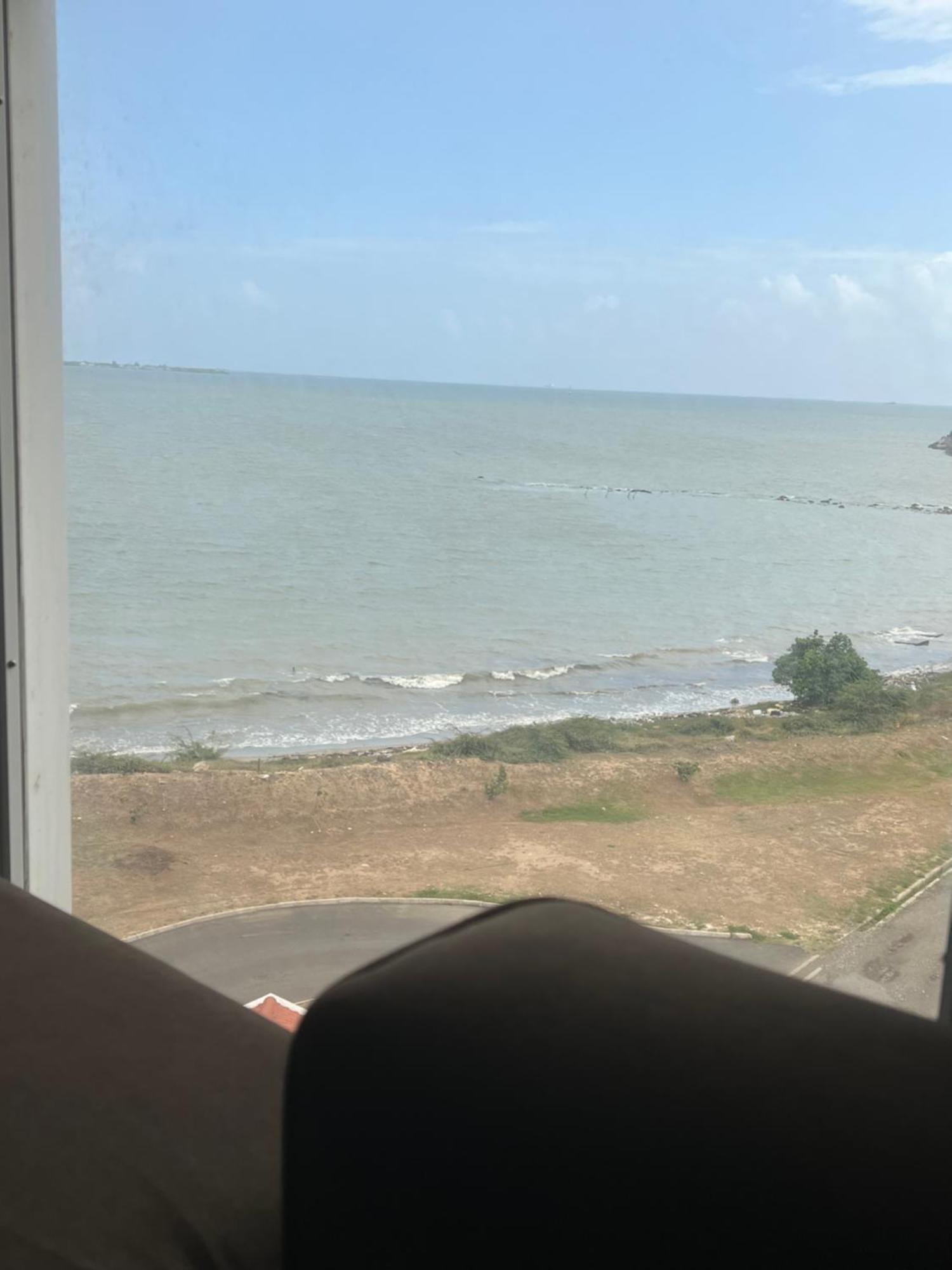 Bayfront Villa & Apartment 波特莫尔 外观 照片
