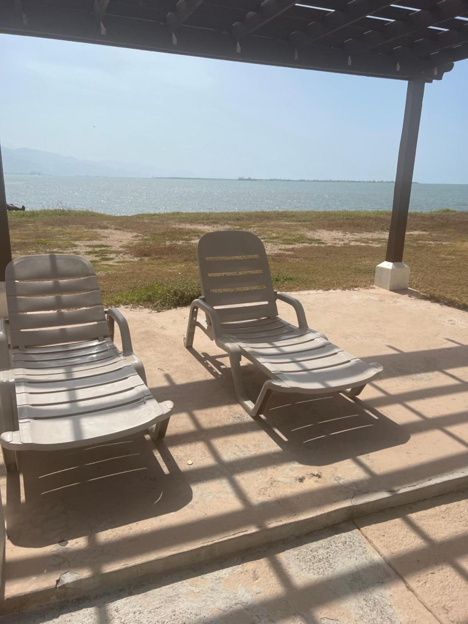 Bayfront Villa & Apartment 波特莫尔 外观 照片